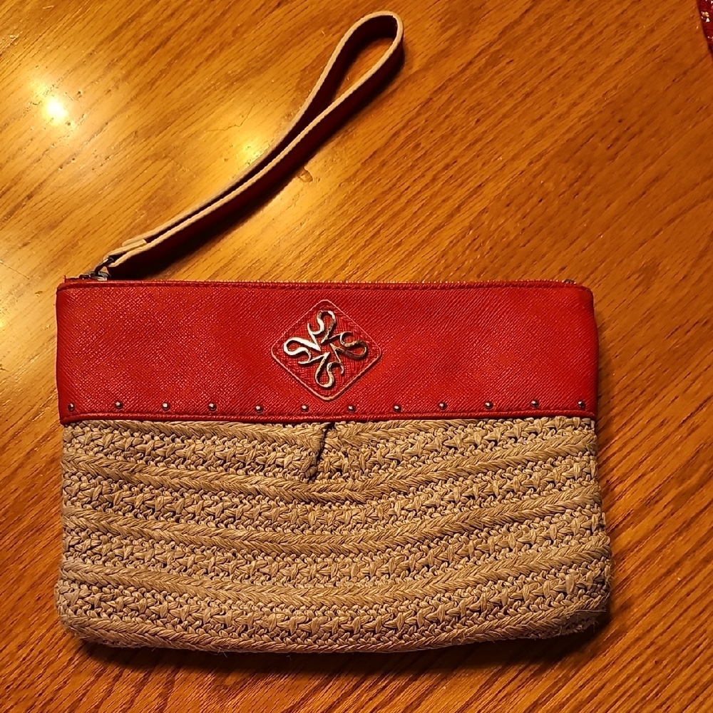 Red and Tan Two-Tone Clutch with Wrist Strap - Picture 5 of 6